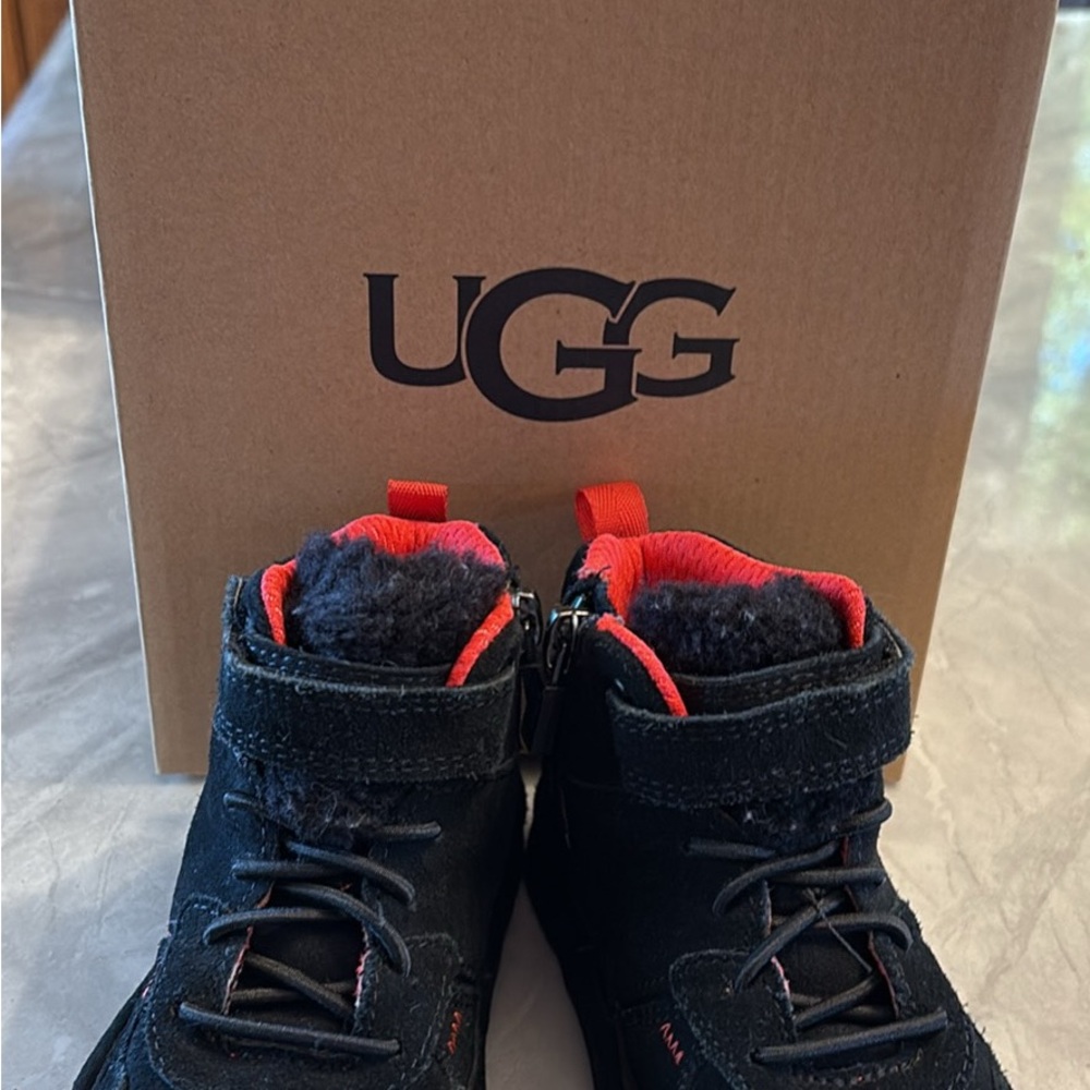 UGG Toddler Black and Red Cozy Boots Size 8T
